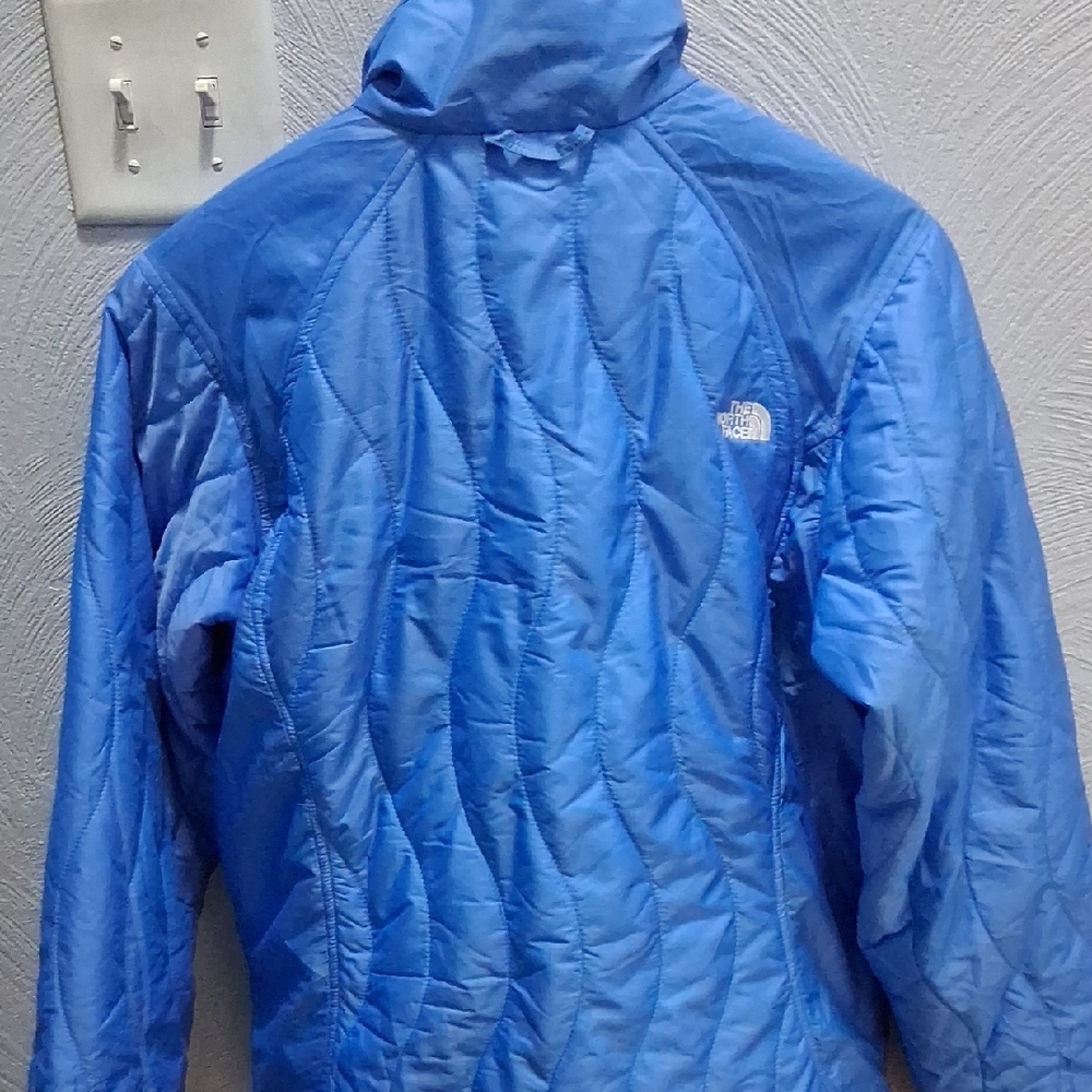 The North Face Kids Light Blue Puffer Jacket - Picture 6 of 6